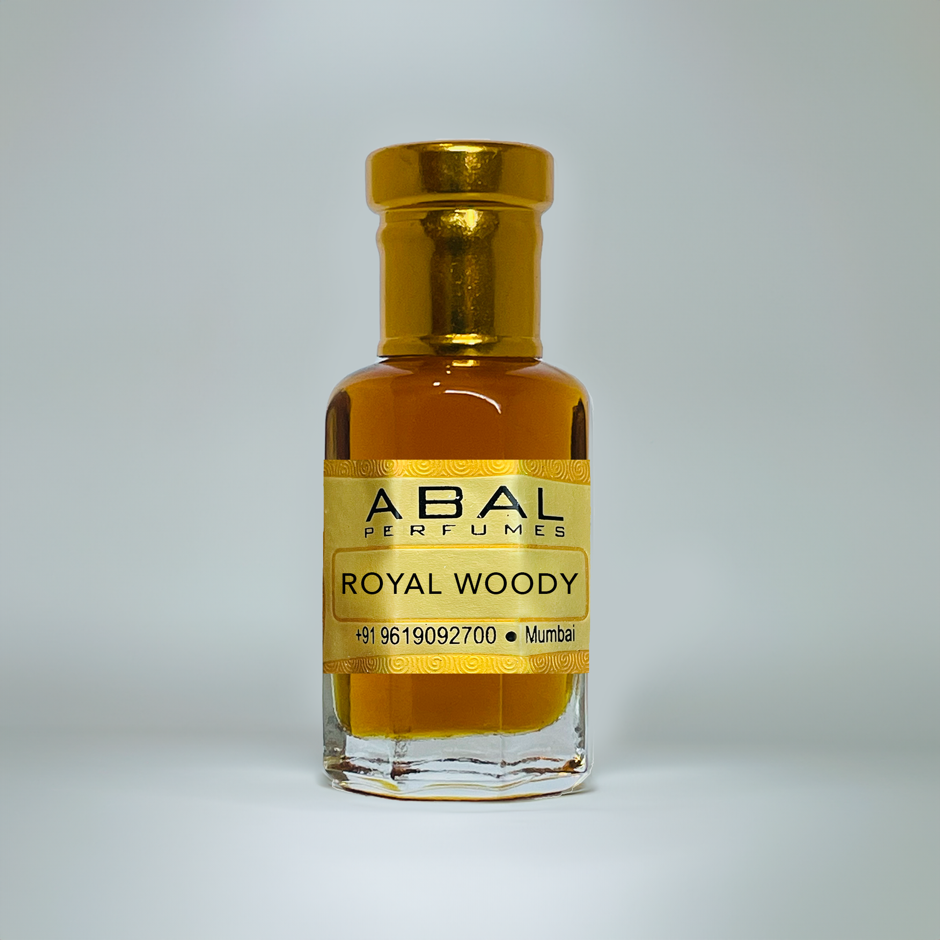 Royale Woody Premium Attar